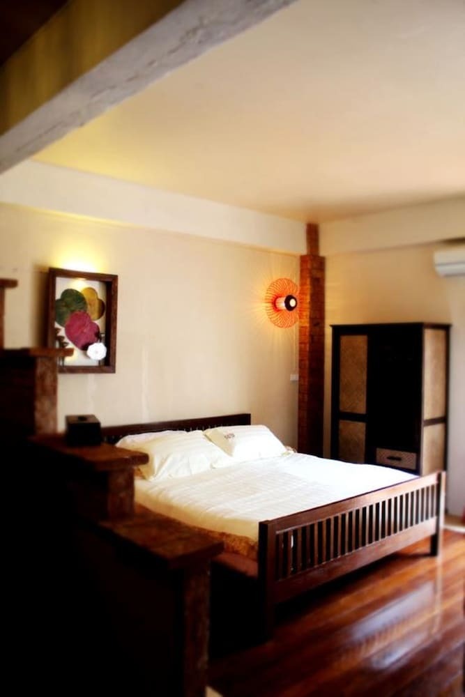 Hostal Nice Inn Town Residence