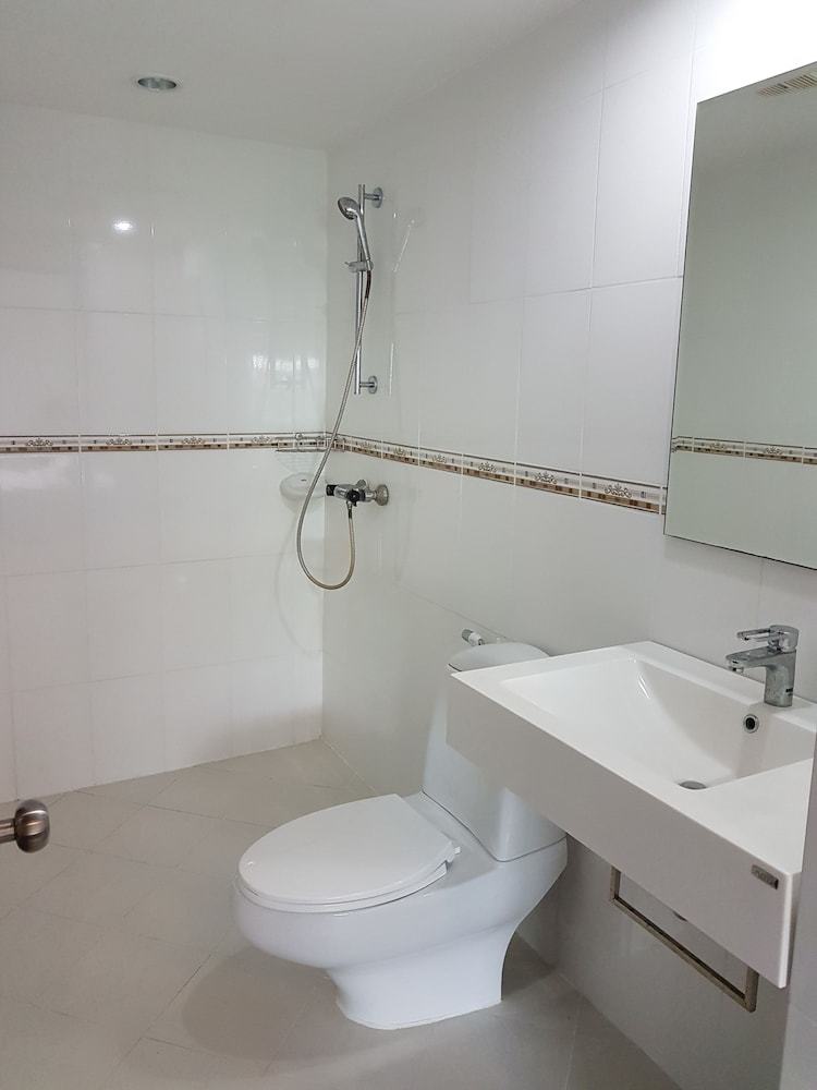 Hotel Welcome Inn Karon