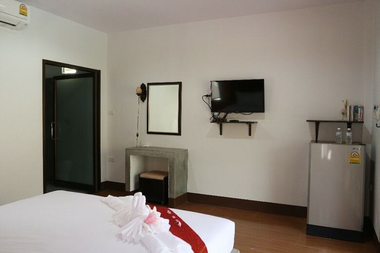 Hotel Lanta Smile Resort @longbeach