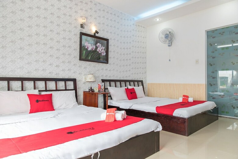 Ken Hotel