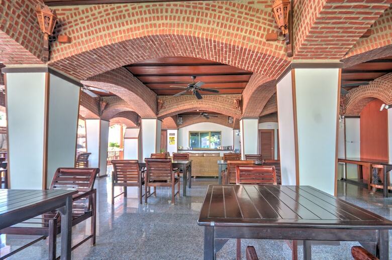 Hotel Palm Beach Resort