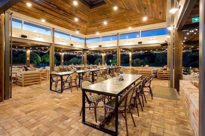 Motel Harrigan's Irish Pub & Accommodation