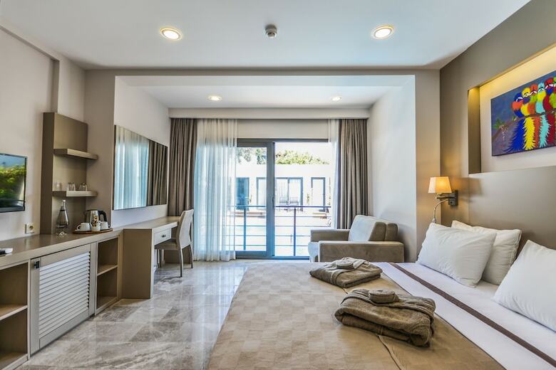 Eng Hotel