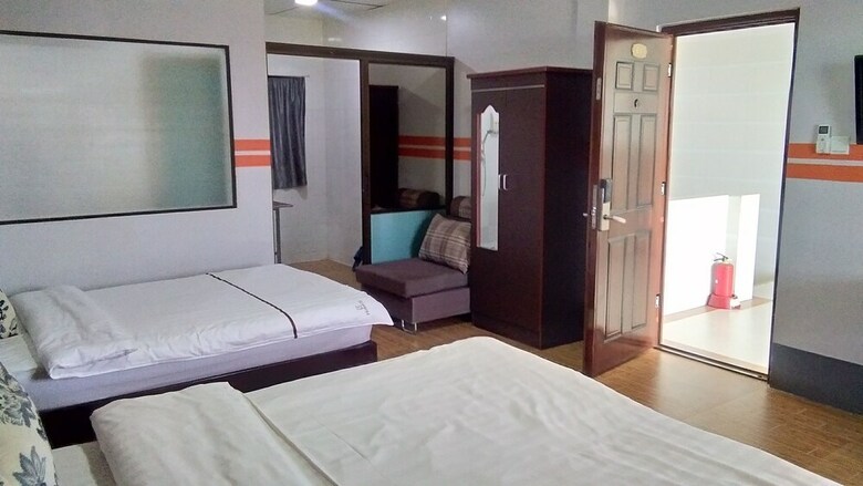 Hotel Cs