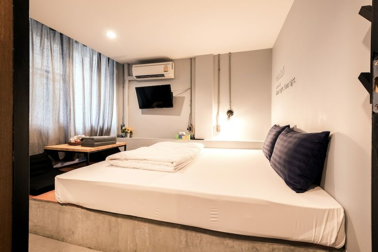 Hostal Plubpla Hostel