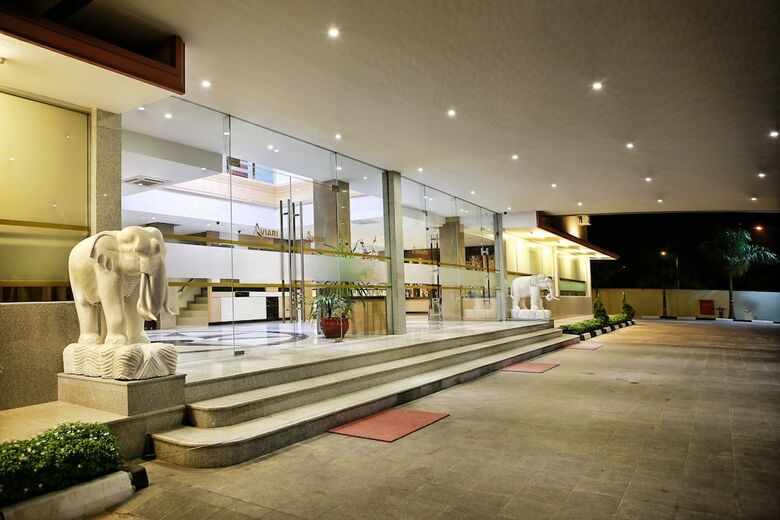 Aviari Hotel