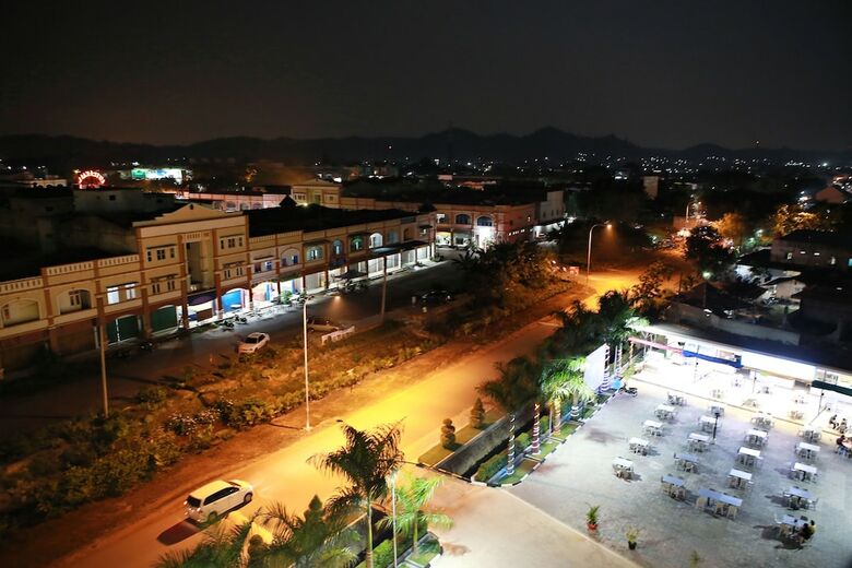 Aviari Hotel