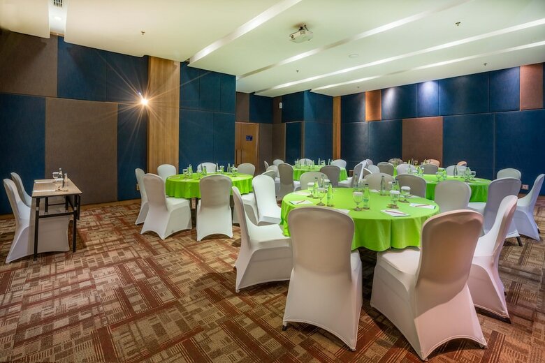 Grand Livio Kuta Hotel