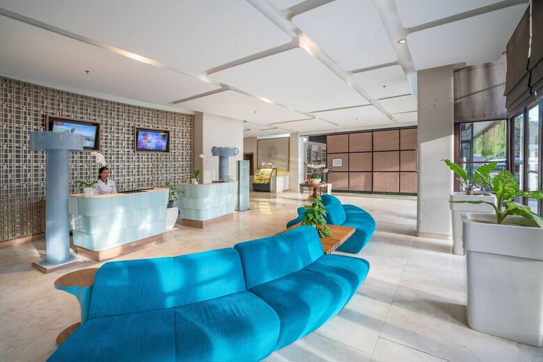 Grand Livio Kuta Hotel