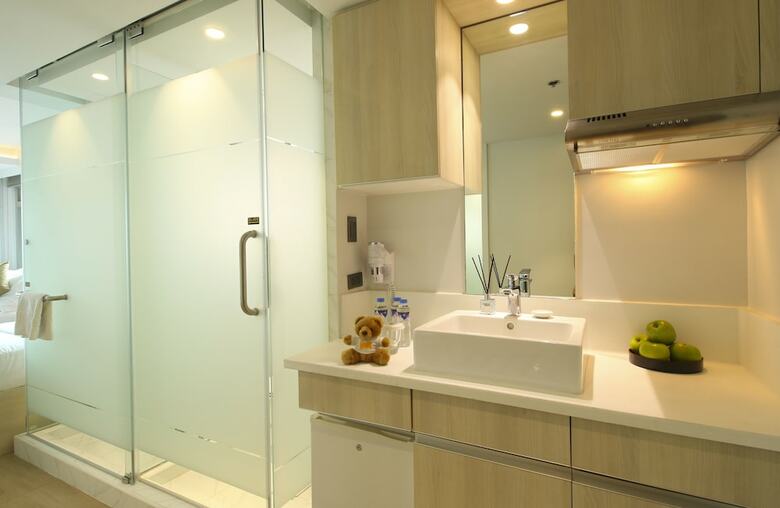 Hotel The Mini Suites - Eton Tower Makati