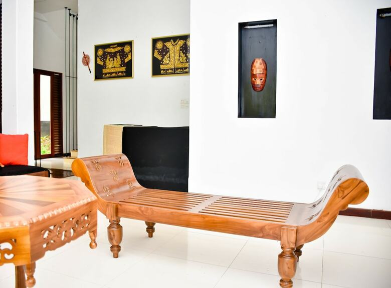 Hotel Sri Kandyan Bungalow