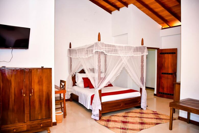 Hotel Sri Kandyan Bungalow