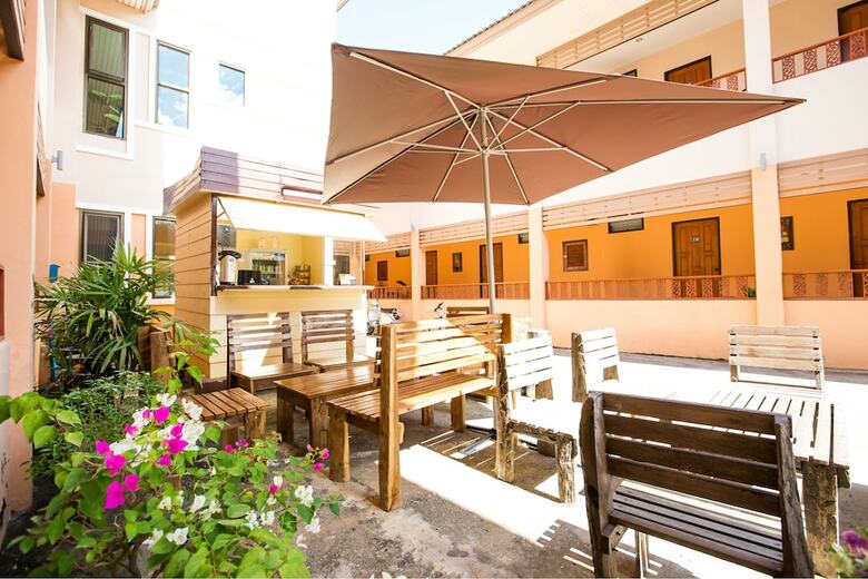 Hotel Banlanna Serviced Apartment