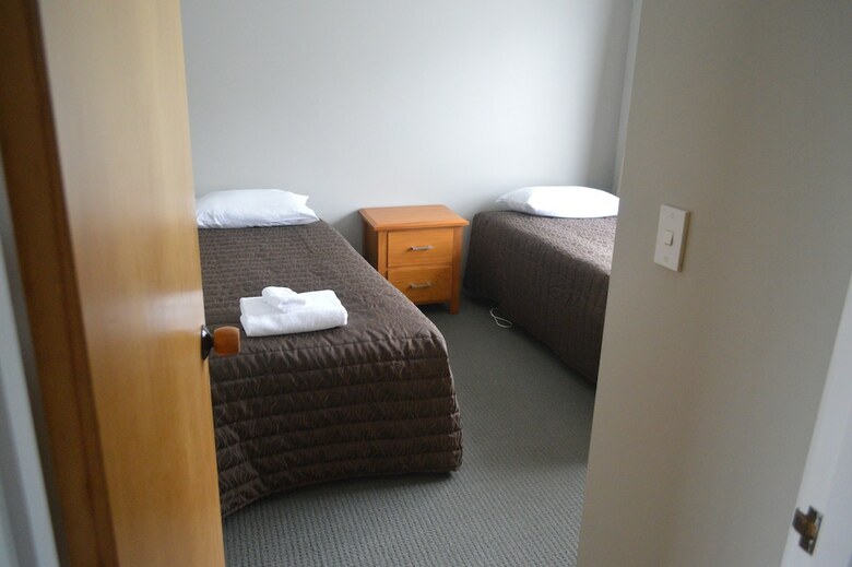 Brightwater Motor Inn