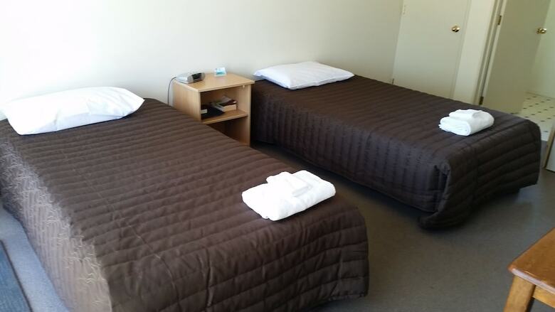 Brightwater Motor Inn