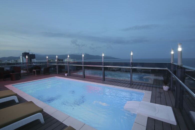 Royal Huy Hotel