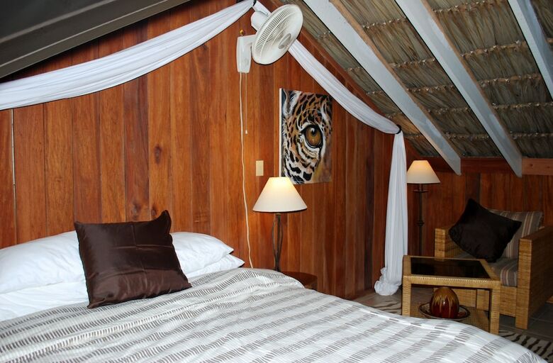 Posada Chan Chich Lodge
