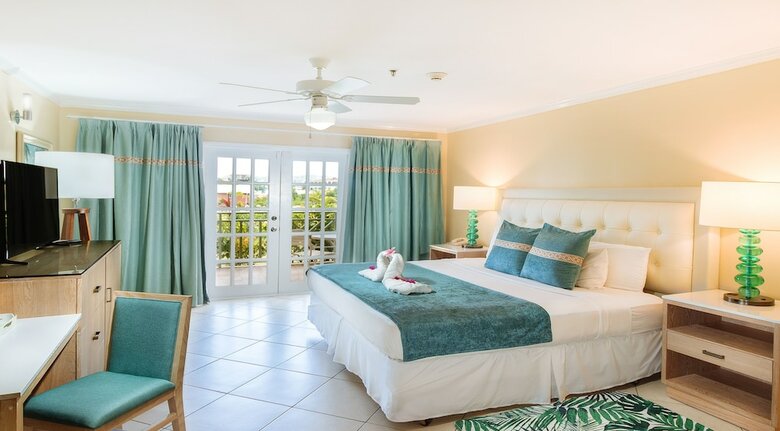 Hotel Bay Gardens Beach Resort