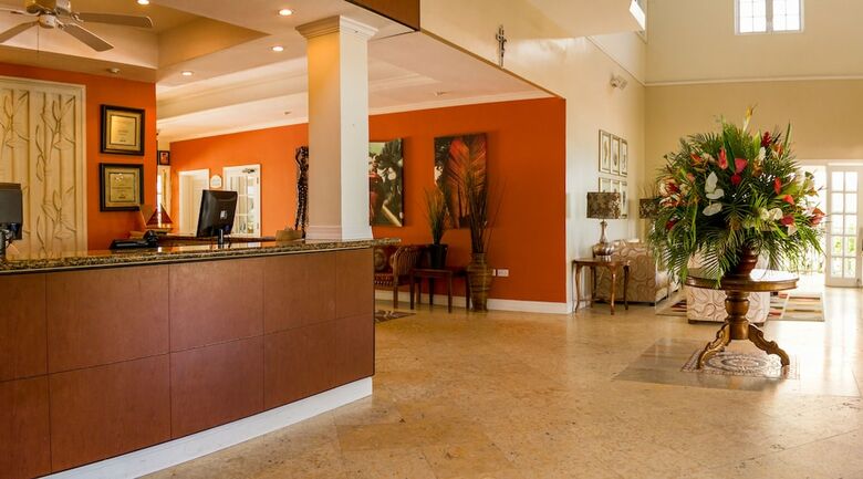 Hotel Bay Gardens Beach Resort