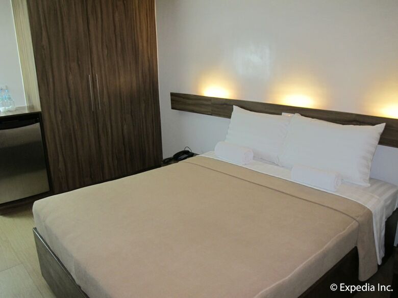 Leope Hotel
