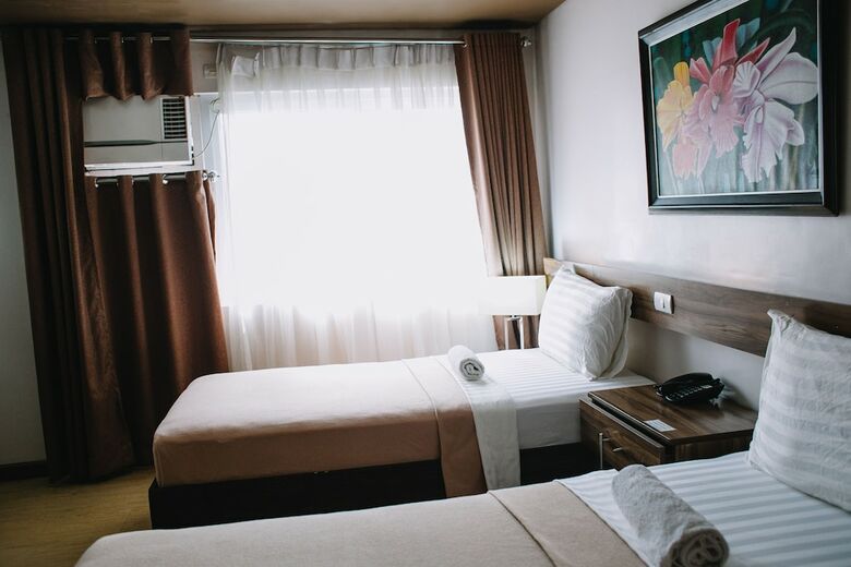 Leope Hotel