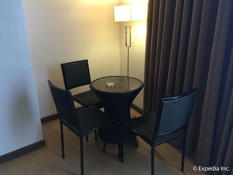 Leope Hotel