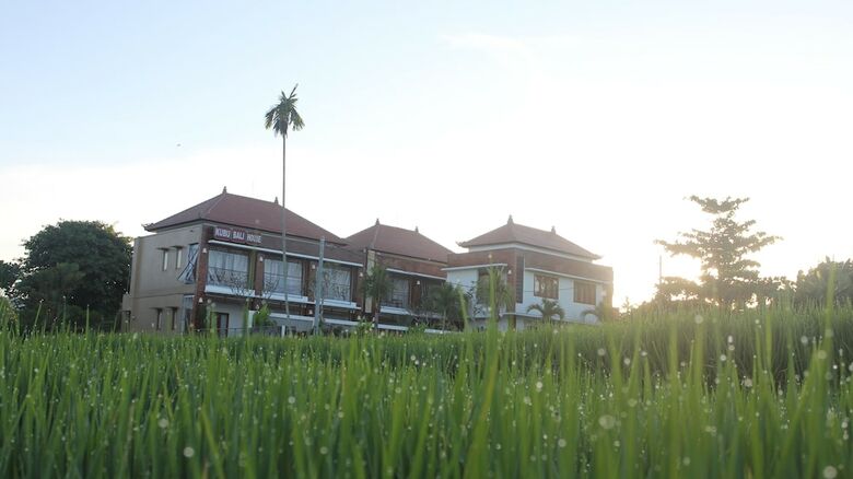 Hotel Kubu Bali Suite Seminyak