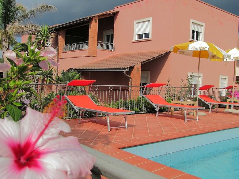 Apartamento Residence Rosmarino 1 - Case Sicule