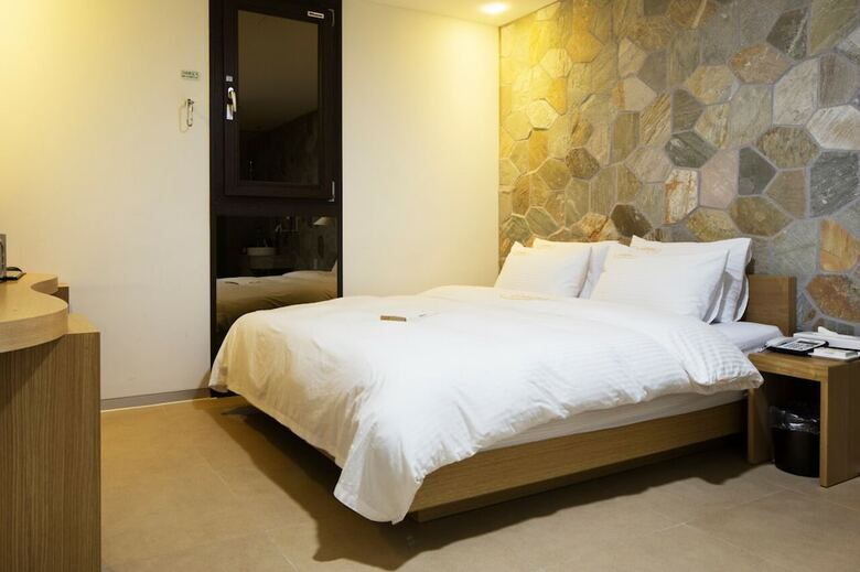 Gangnam Campus Hotel