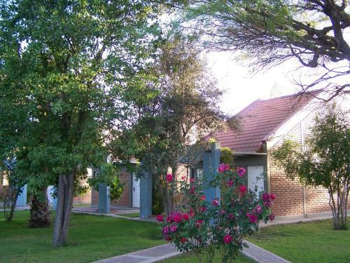Lodge Caba�as Y Hotel Ebemys