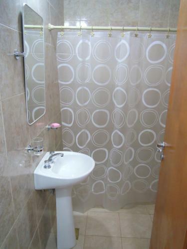 Lodge Caba�as Y Hotel Ebemys
