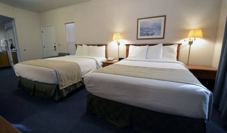 Hotel Garden Inn And Suites