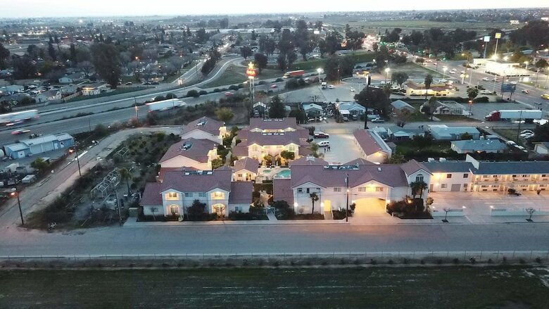 Hotel Garden Inn And Suites