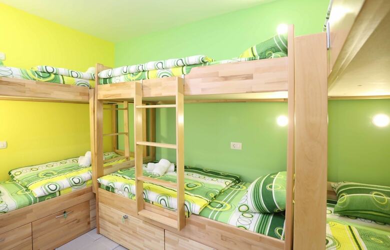 Hostal Hostel City Rest
