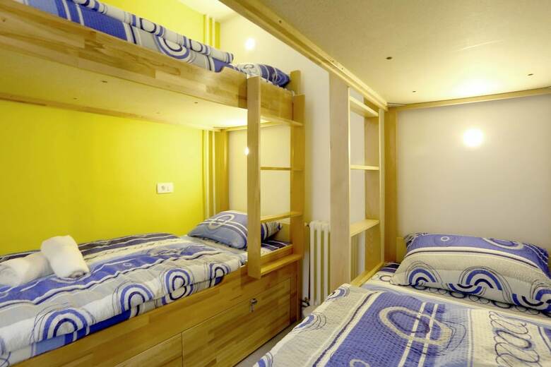 Hostal Hostel City Rest