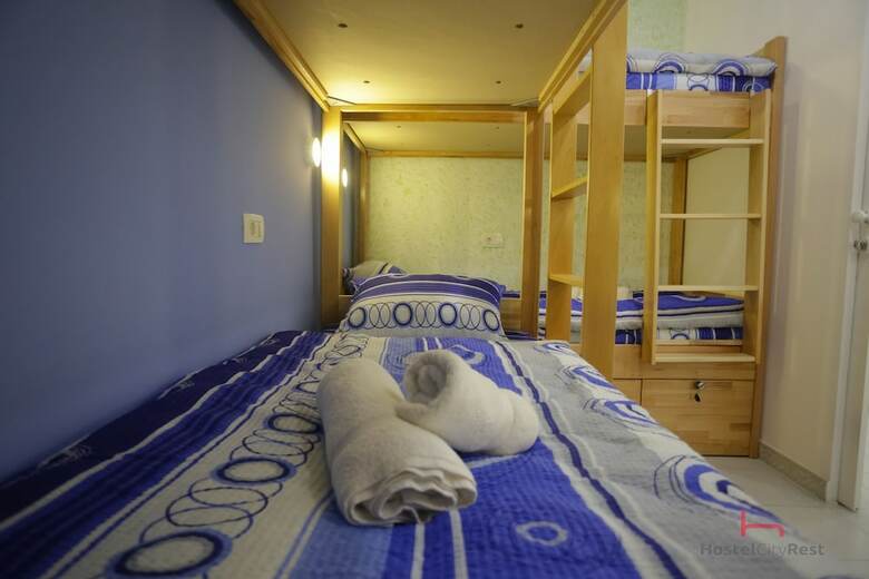 Hostal Hostel City Rest