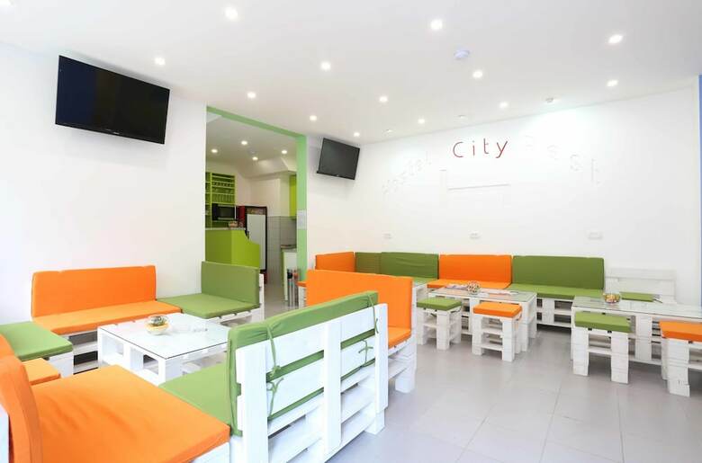 Hostal Hostel City Rest