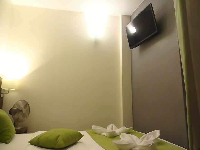 Hotel La Perle Montparnasse