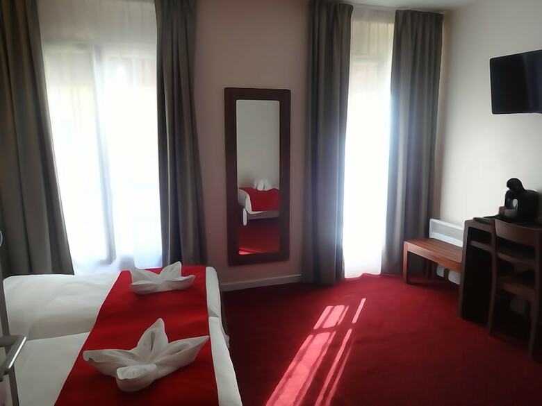 Hotel La Perle Montparnasse