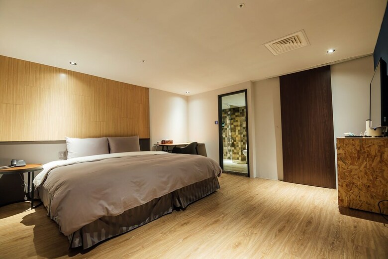 Calligraphy Greenway Hotel