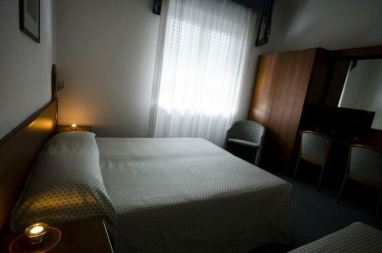 Hotel Everest