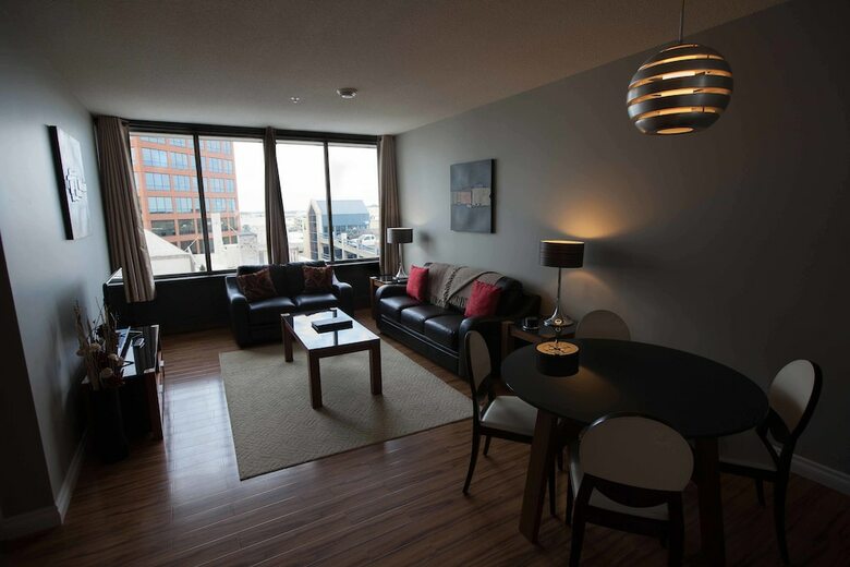 Obasa Suites Regina
