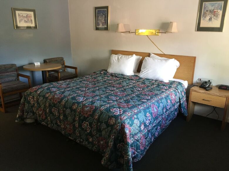 Motel Holiday Lodge