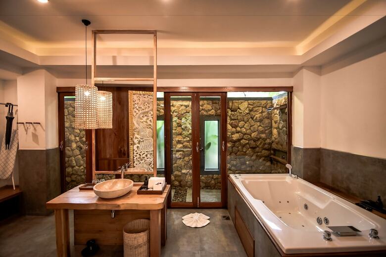 Hotel The Nine Thipthara Klongson Resort