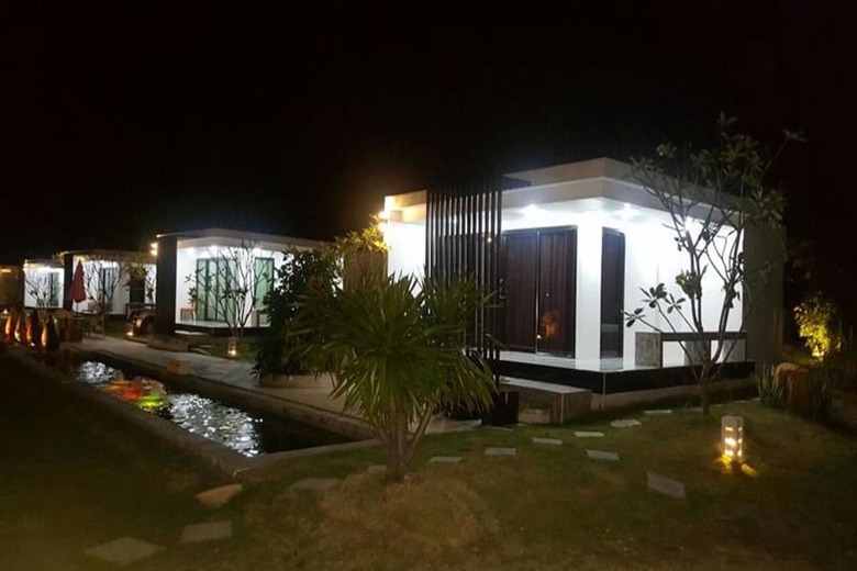 Hotel Yamadaya Beach Resort