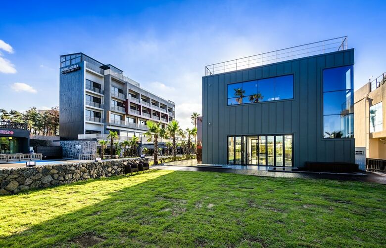 Augila Hotel Jeju Oceano Suites
