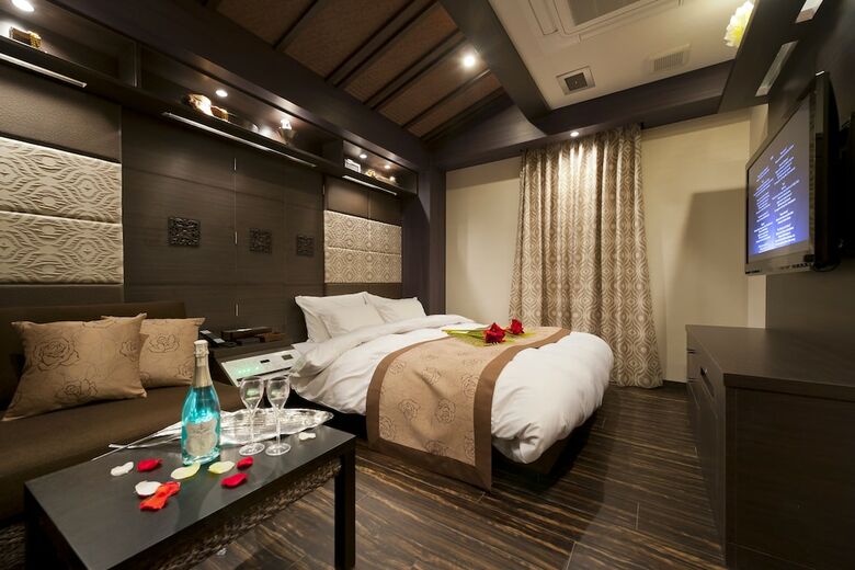 Hotel Myth-l-