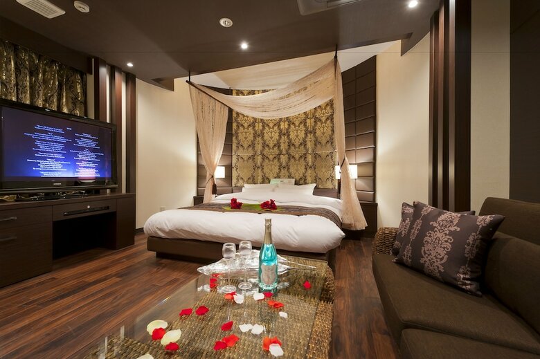 Hotel Myth-l-