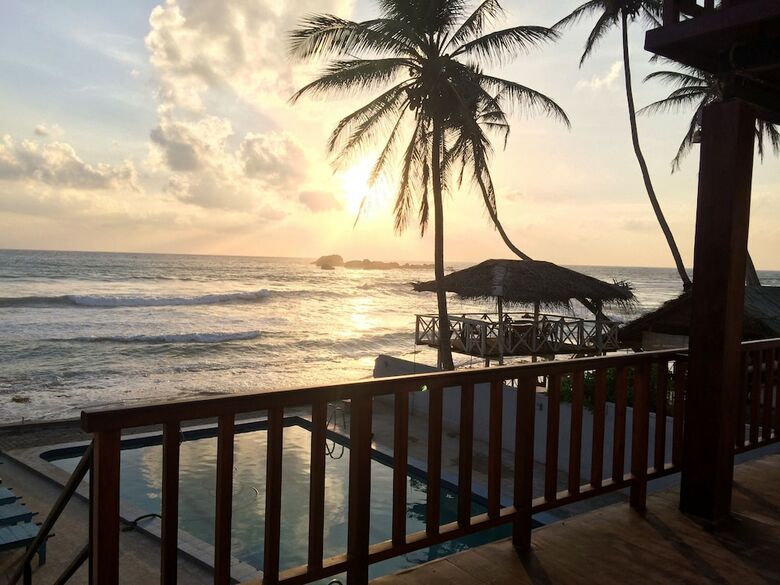 Hotel Heaven Seven Hikkaduwa