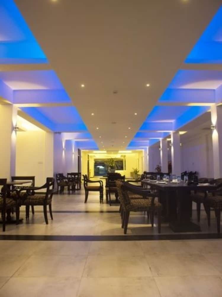Hotel Heaven Seven Hikkaduwa